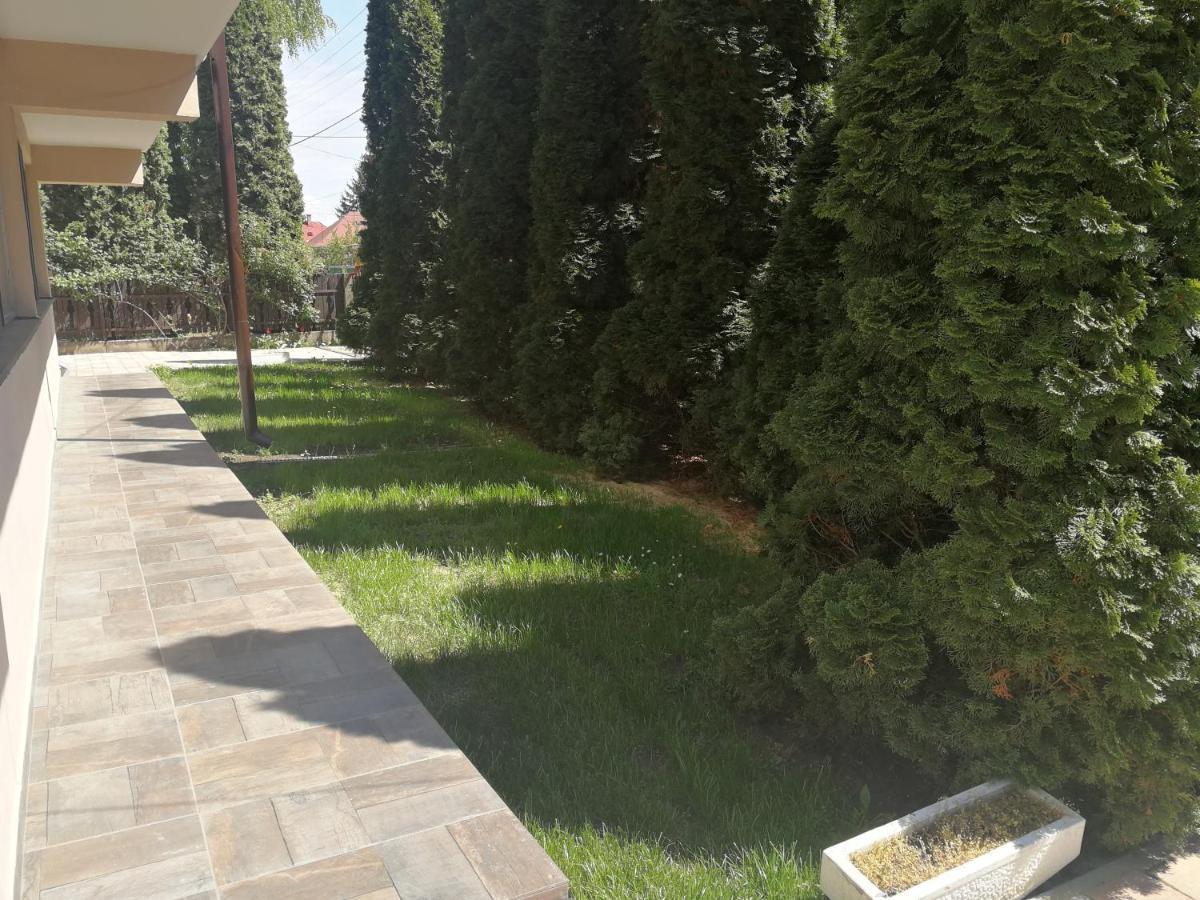 Rubin Apartman Hajdúszoboszló Esterno foto